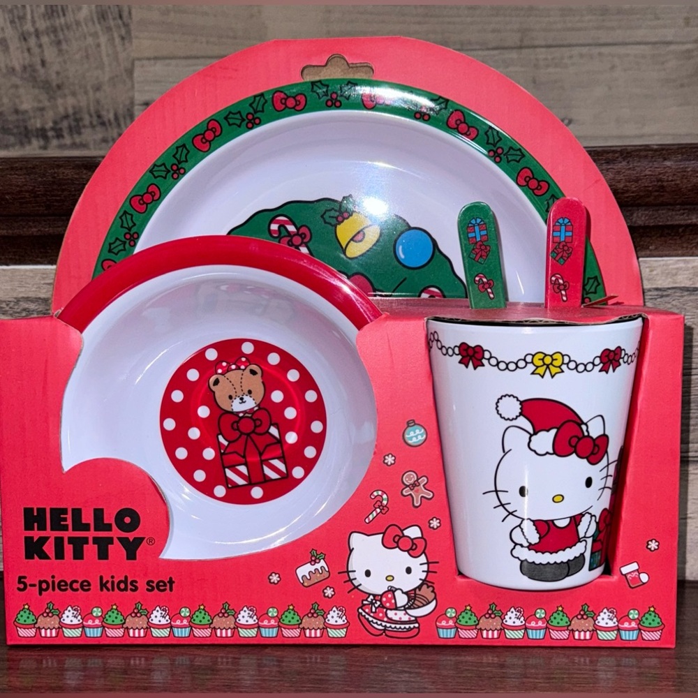 Super Cute 🥰 Christmas kids plate set Hello Kitty 5 Piece Kids Set 100% Melamine